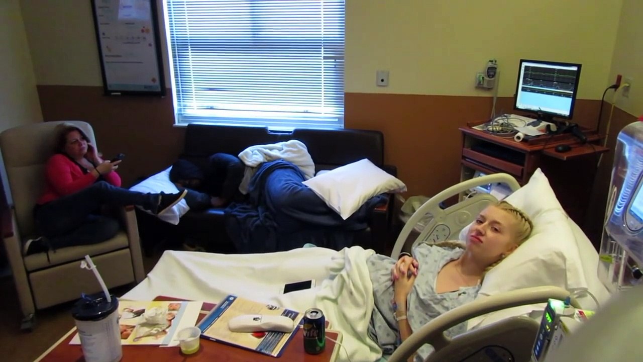 EMOTIONAL INDUCED LABOR & DELIVERY | BIRTH VLOG | TEEN MOM