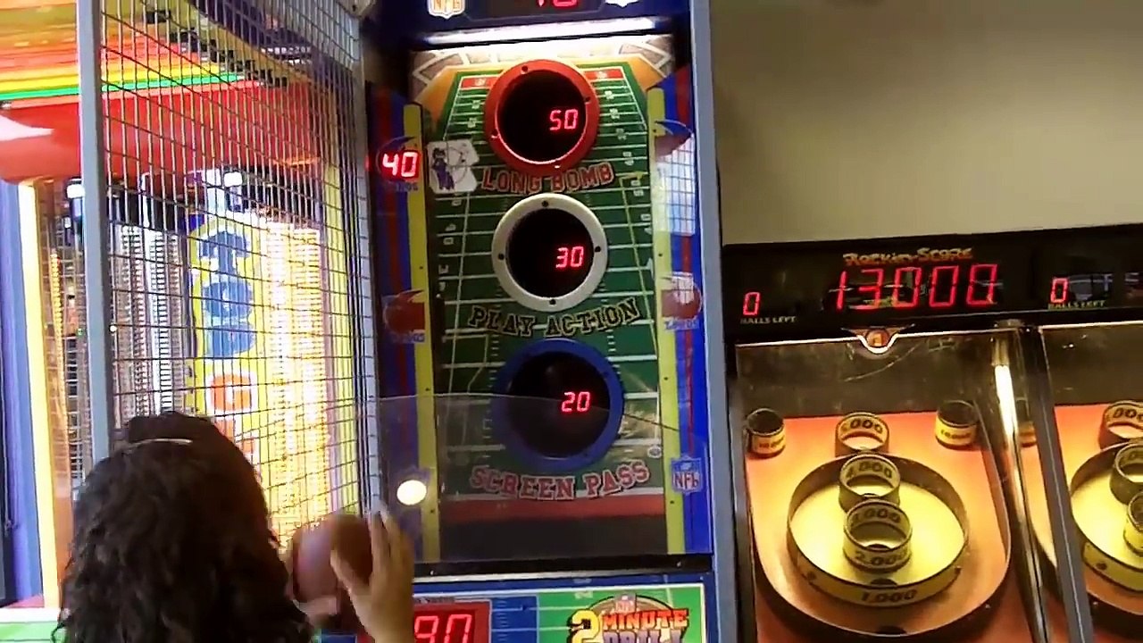 Chuck E. Cheeses Time - Arcade Fun