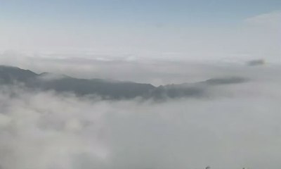 Indahnya Fenomena Awan di Gunung Heng Tiongkok