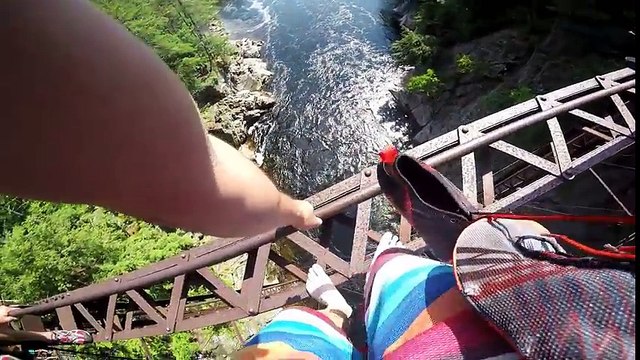 Cliff Jumping in Vermont 110 feet