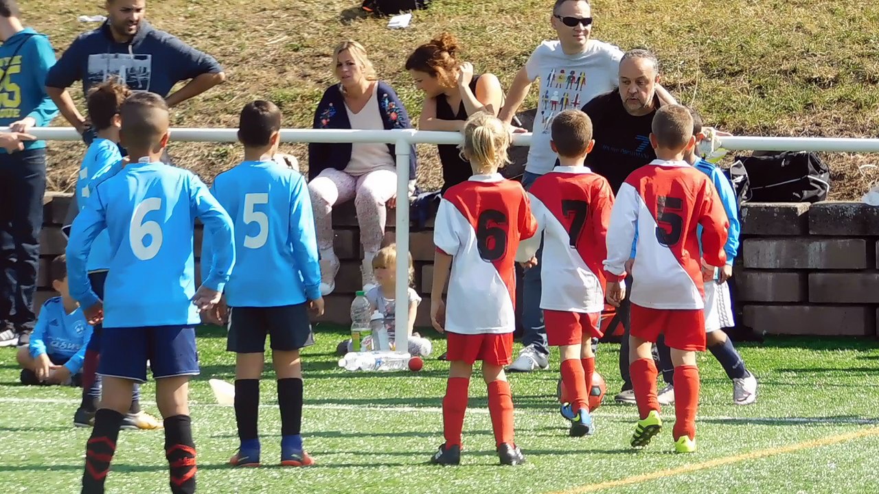 Les U9 à Lorette en video