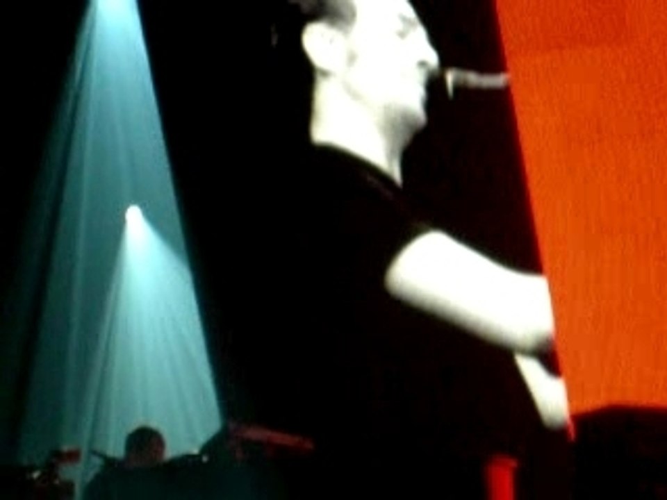 CALOGERO - Vidéo 3 - Si seulement je pouvais lui manquer