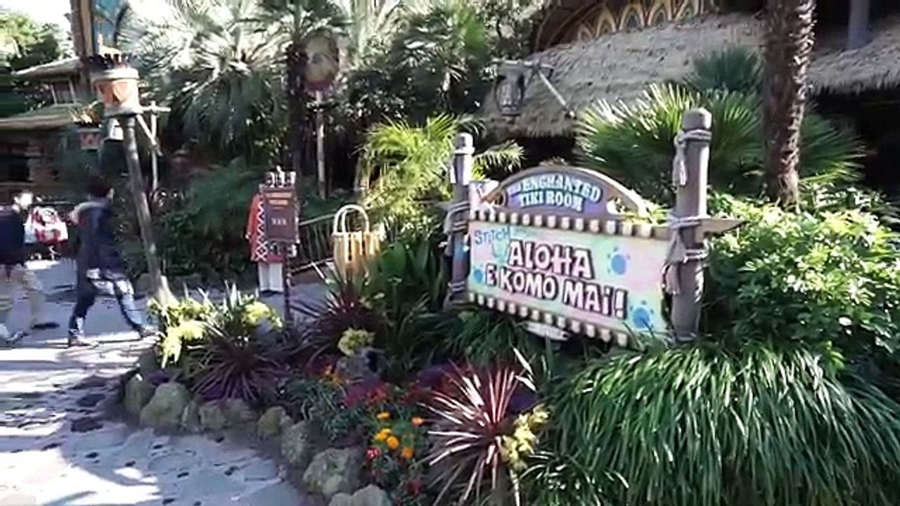 The Enchanted Tiki Room: Stitch Presents Aloha E Komo Mai at Tokyo Disneyland