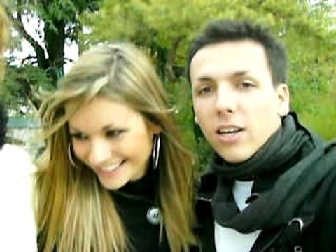 Chatoune qui fait peur aux canards