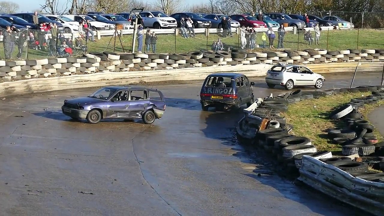 Banger Racing Angmering Raceway ORC -1600 Bangers - Caravan Chase - CB Cont 2/1/2017