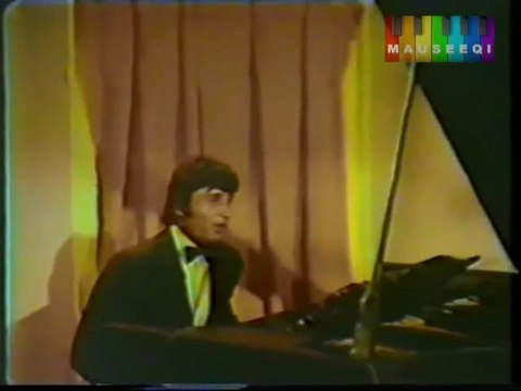 Meray Har Taraf Hay Khushi - Film Kaisi Muhabbat Kaisa Pyar (DvD Mehdi Hassan Vol. 2 Title_32)