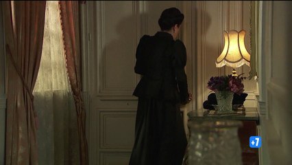 (Avance) Una misteriosa mujer persigue a Úrsula en 'Acacias 38'