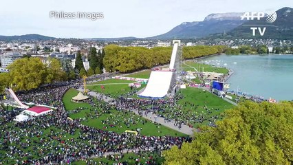 Ski accrobatique: 2e édition du Sosh Big Air à Annecy