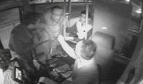 Otobüsü durdurup şoförü darp ettiler... O anlar kamerada