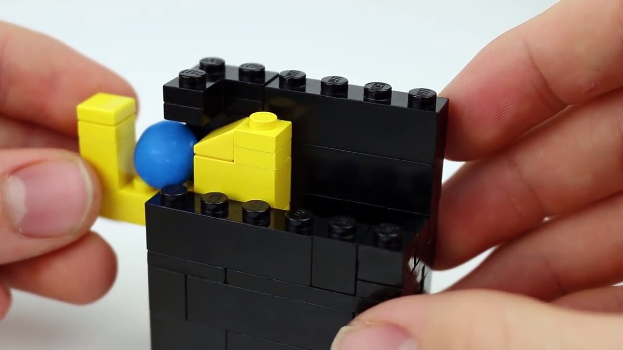 How to Build a Mini Lego Candy Machine Pocket Sized