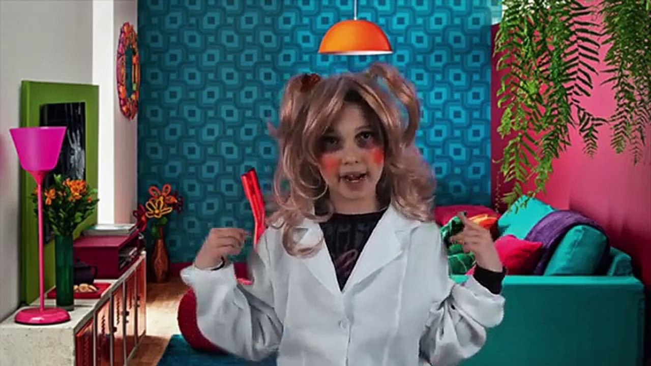 A MENINA MALUQUINHA - Ep.6 - A Médica Louca