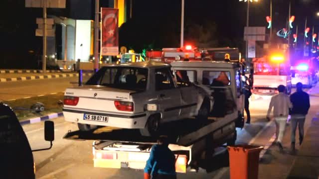 Köpeğe Çarpmamak İçin Kaza Yaptı: 3 Yaralı