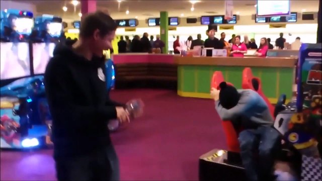 Liveleak fails compilation Stupid people doing stupid thing #104