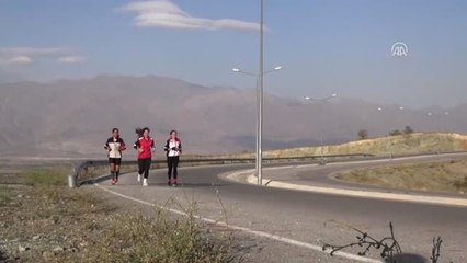 Asfalt Yolda Olimpiyatlara Hazırlanıyorlar