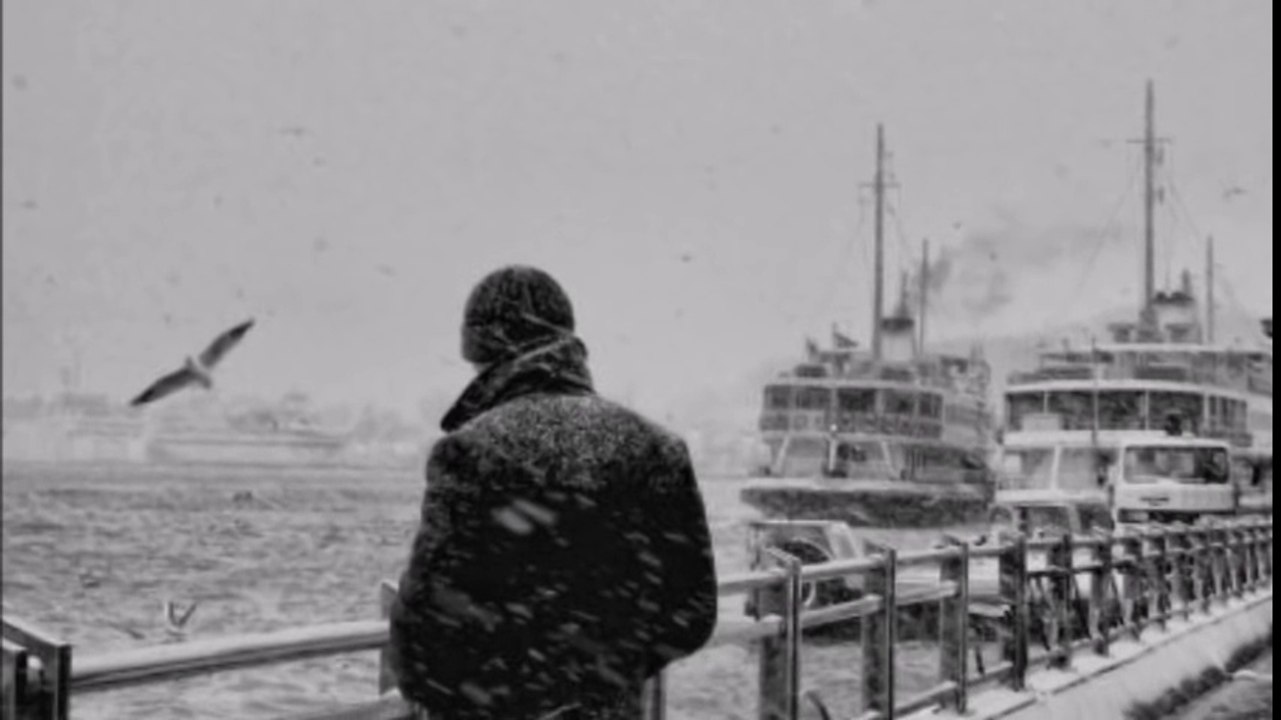 Halit Bilgiç  - Seni Sevmek Başka