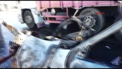 Tekirdağ Tır'ın Altına Giren Otomobildeki 2 Kişi Öldü