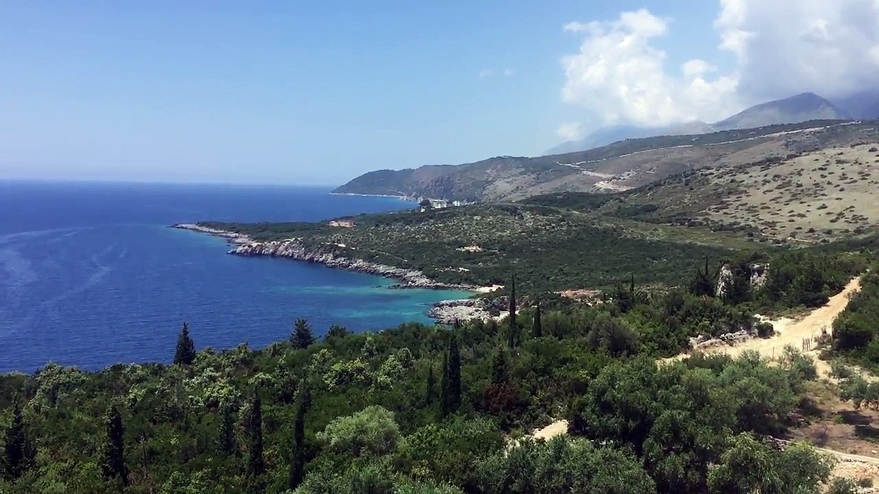 Livadh, Himare