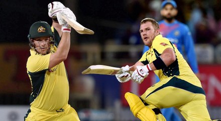 ஐசிசி விதிமுறை தெரியாமல்  விளையாடிய ஆஸ்திரேலியா-வீடியோ