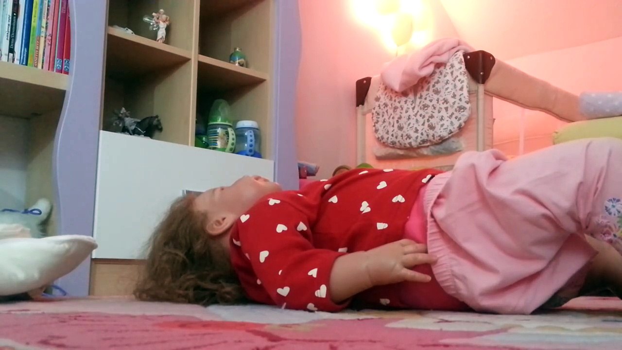 Mia ist krank/Reborn Baby deutsch