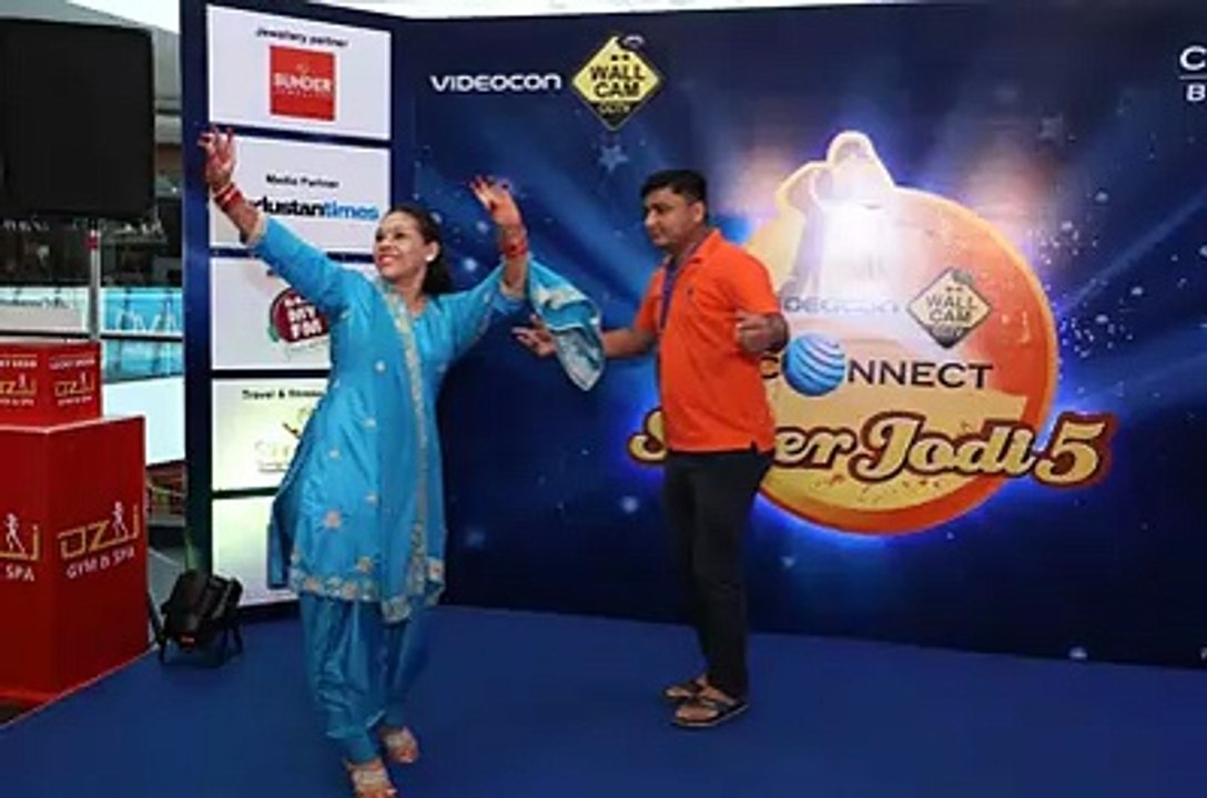 Scintillating Performances in Videocon Wallcam Connect Super Jodi - Season 5 Auditions at Elante Mall, Chandigarh on 8th