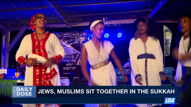 DAILY DOSE | Jews, Muslims sit together in the Sukkah | Monday, October 9th 2017