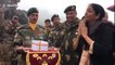 Indian minister shows tense Chinese soldiers how to do ‘namaste’