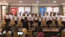 Hanzade Doğan Boyner ve Nisreen El Hashemite Konferans Öncesinde Kız Çocuklarıyla Bir Araya Geldi