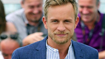 Ces hommes petits et terriblement charmants