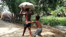 গ্রামের ছেলেদের নিয়ে তৈরি করা অত্যন্ত হাসির মজার ফানি ভিডিও । Bangla Village Funny Video