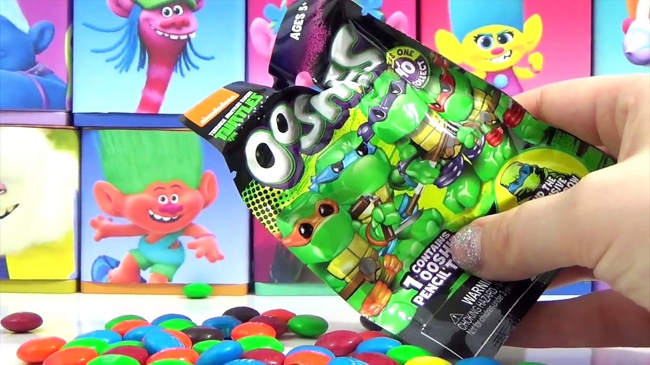 DREAMWORKS TROLLS Movie Poppy & Branch Toy Surprise 15 Blind Boxes, M&Ms, Gumballs | Toys Unlimited