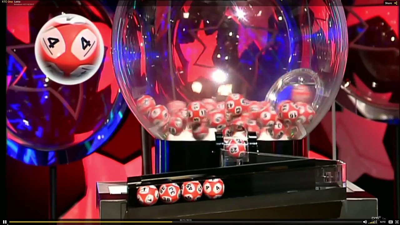 Vídeo: Bola do loto apresenta dois números na mesma bola!