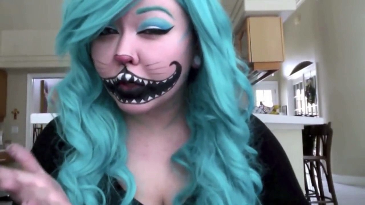 Cheshire Cat Makeup Tutorial (ToriMichelleMUA)