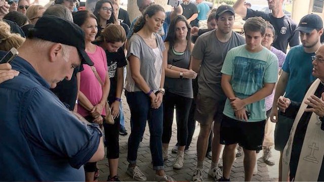 Chef José Andrés Is Feeding Thousands In Puerto Rico