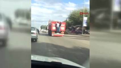 Adana Kamyon Kasasında Tehlikeli Yolculuk