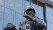 21 influential NFL figures who have statues dedicated to them