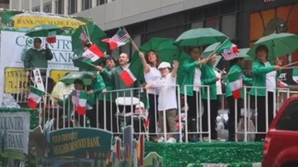 N.York rinde homenaje a legado de Colón entre polémica por futuro de estatuas