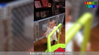 Funny Babies Dancing Compilation 2017