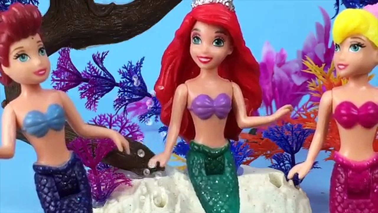 Frozen Elsa and Anna Toddlers Get Their Hair Stuck Together! With Little Mermaid Ariel and more!