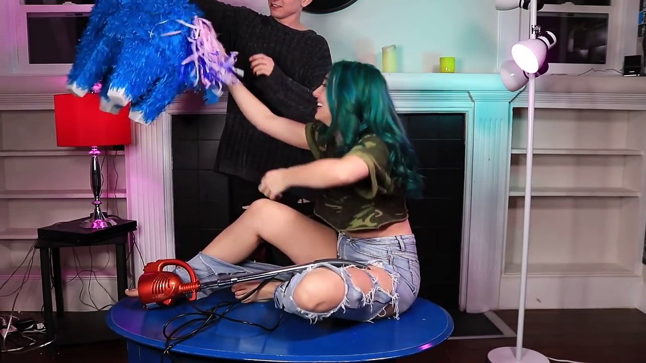 Kissing My Ex Girlfriend (NOT CLICKBAIT)