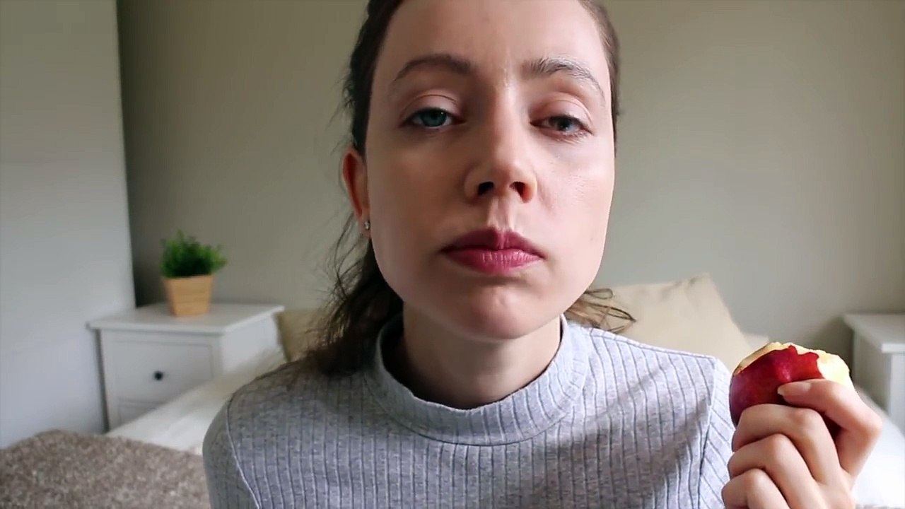 ASMR Eating Sounds Apple (No Talking)