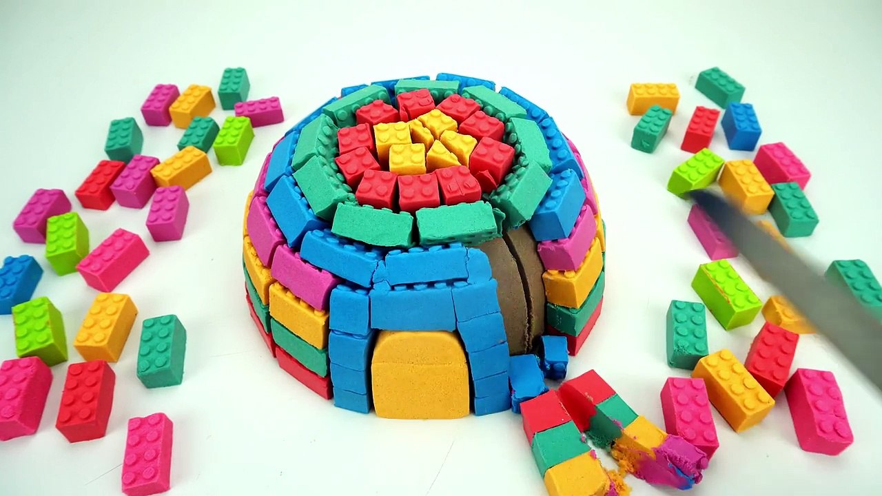 DIY How to make Mad Mattr Brick Igloo with Kinetic Sand Ultimate Brick Maker DIY How to make Mad Mat