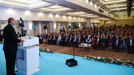 AK Parti'nin Kampına Vekillerin Şikayeti Damga Vurdu: Bürokratlar Telefonlara Çıkmıyor