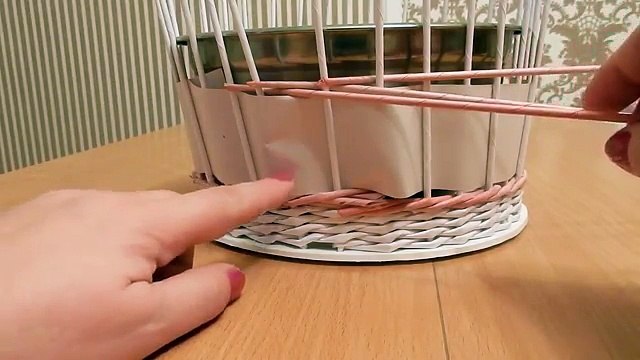 ПЛЕТЕНИЕ ИЗ ГАЗЕТ ШКАТУЛКА ИЗ БУМАГИ МАСТЕР КЛАСС поделки