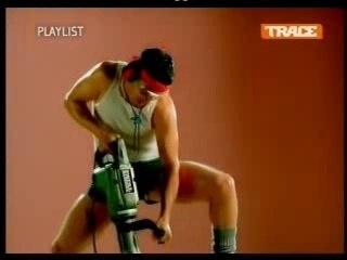 Clip Fatal Bazooka - J'aime Trop Ton Boule