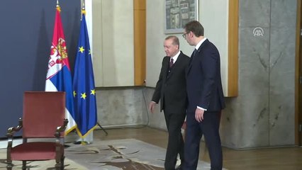 Tải video: Cumhurbaşkanı Erdoğan, Sırbistan Cumhurbaşkanı Vucic ile Görüştü