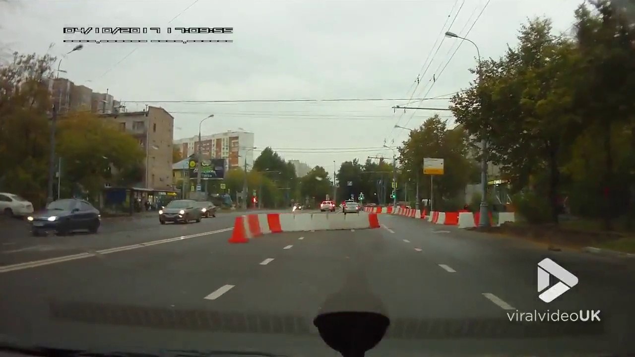 Quand la signalisation routière se met contre toi ... vous ne passerez pas !!