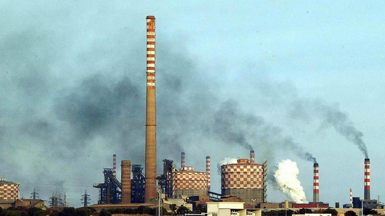 Taranto, voci da una città devastata