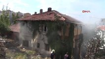 Ankara'da Türkmen Ailenin Yaşadığı Evde Yangın