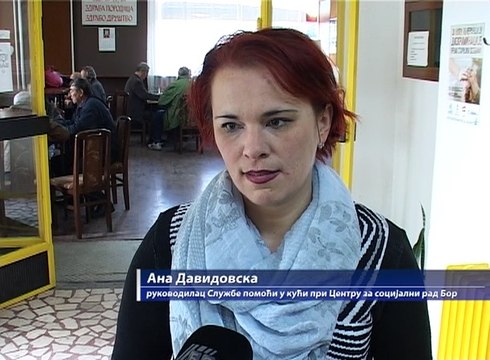 Vakcinacija u Klubu za stara lica, 10. oktobar 2017. (RTV Bor)