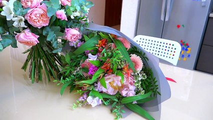 Вредные детки ОГРАБИЛИ ЦВЕТОЧНЫЙ МАГАЗИН? Bad Baby Много букетов цветов Many Flowers